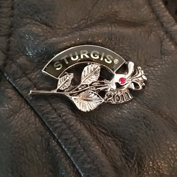 Harley Davidson leather motorcycle vest - Picture 5 of 7